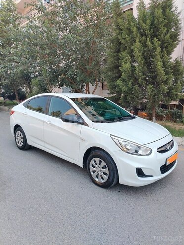 Hyundai Accent 2015, 130,000 km - 1.6 l - Bakı