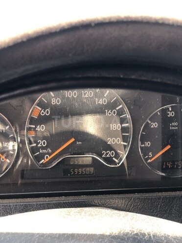 Mercedes C 220 d 1999, 599,000 km - 2.2 l - Bakı