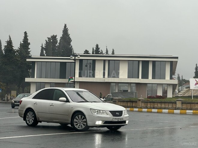 Hyundai Sonata-14