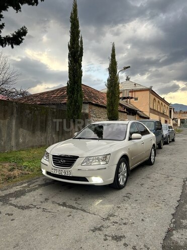 Hyundai Sonata-16
