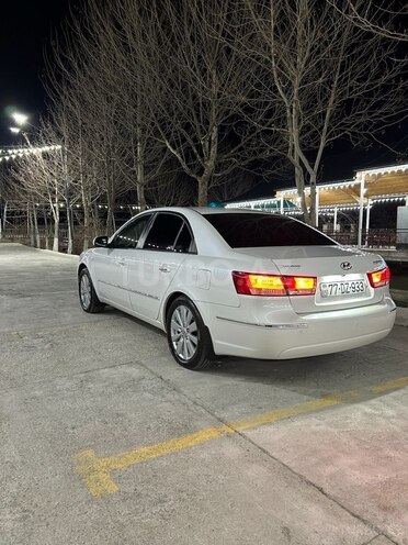 Hyundai Sonata-15