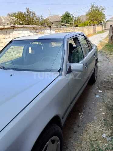 Mercedes 190 1986, 250,000 km - 2.0 l - Sabirabad