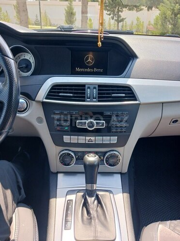 Mercedes C 180 2013, 175,000 km - 1.6 l - Bakı