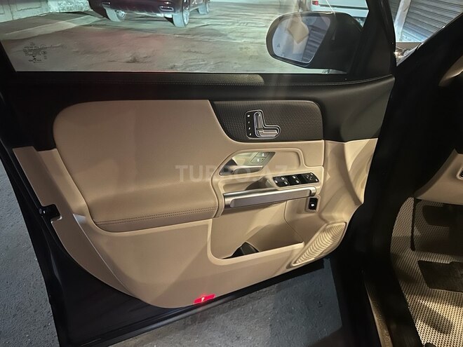 Mercedes GLB 250 4MATIC 2020, 42,000 km - 2.0 l - Bakı