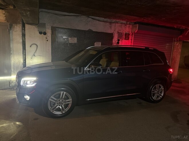 Mercedes GLB 250 4MATIC 2020, 42,000 km - 2.0 l - Bakı