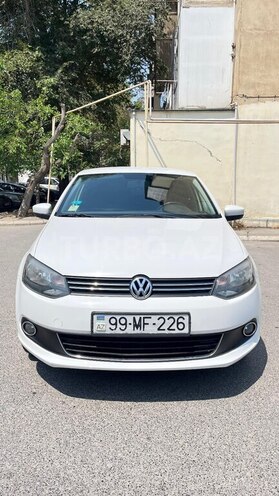 Volkswagen Polo 2012, 270,000 km - 1.6 l - Bakı