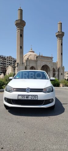 Volkswagen Polo 2012, 270,000 km - 1.6 l - Bakı