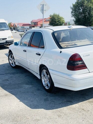 Mercedes C 180 1993, 442,952 km - 1.8 l - Qobustan