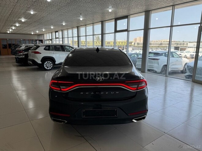 Hyundai Grandeur 2017, 186,560 km - 2.2 л - Bakı