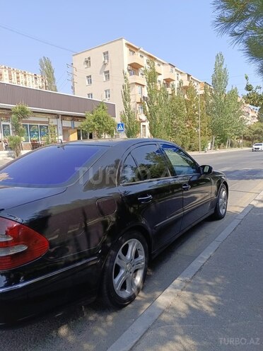 Mercedes E 270 2004, 439,284 km - 2.7 l - Bakı
