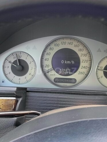 Mercedes E 270 2004, 439,284 km - 2.7 l - Bakı