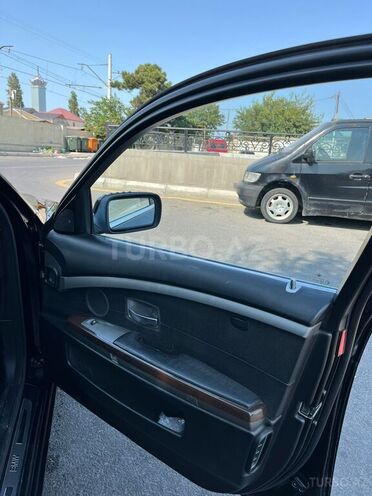BMW 745 2003, 359,227 km - 4.4 л - Bakı