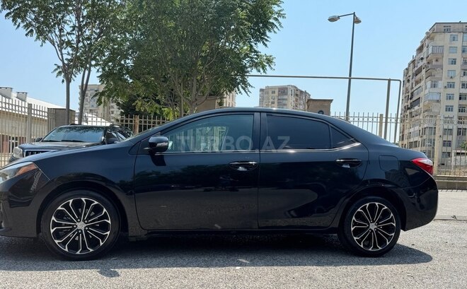 Toyota Corolla 2015, 185,075 km - 1.8 l - Bakı