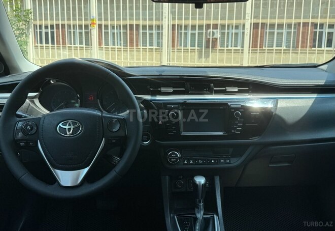Toyota Corolla 2015, 185,075 km - 1.8 l - Bakı