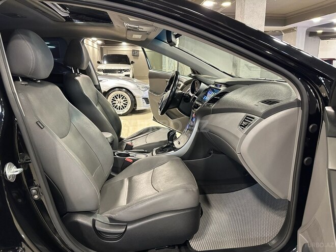 Hyundai Elantra 2015, 115,000 km - 1.8 l - Bakı
