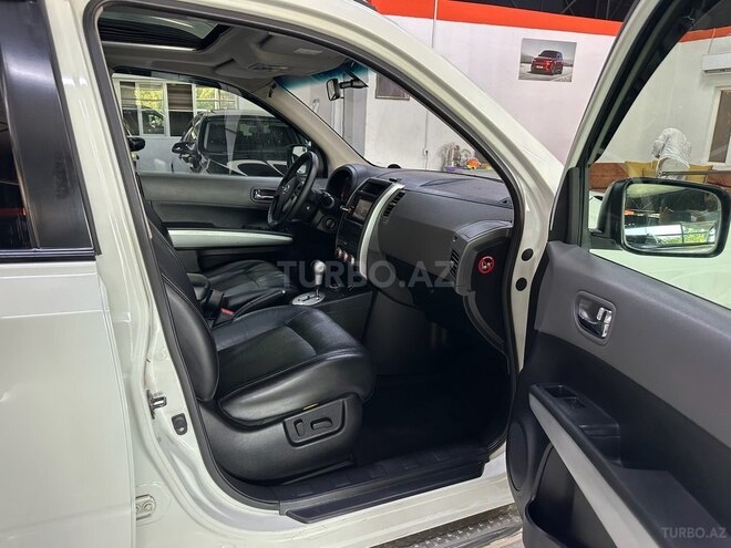 Nissan X-Trail 2010, 212,100 km - 2.5 л - Bakı