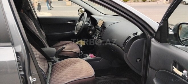 Hyundai i30 2009, 200,000 km - 1.4 l - Gəncə