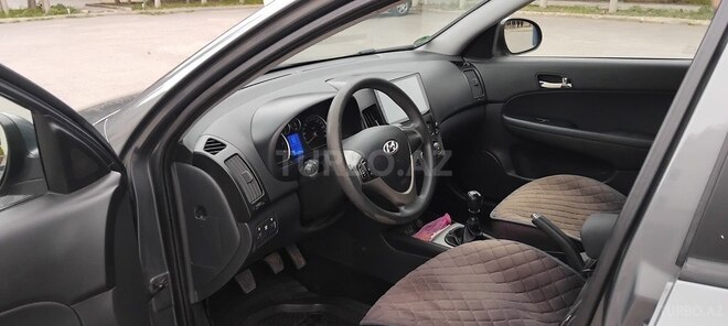 Hyundai i30 2009, 200,000 km - 1.4 l - Gəncə