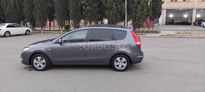 Hyundai i30 2009, 200,000 km - 1.4 l - Gəncə