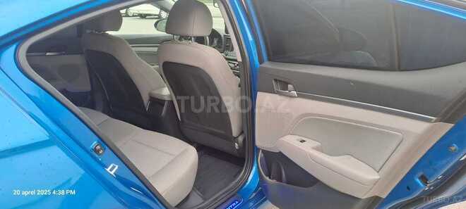 Hyundai Elantra 2018, 150,000 km - 2.0 л - Bakı
