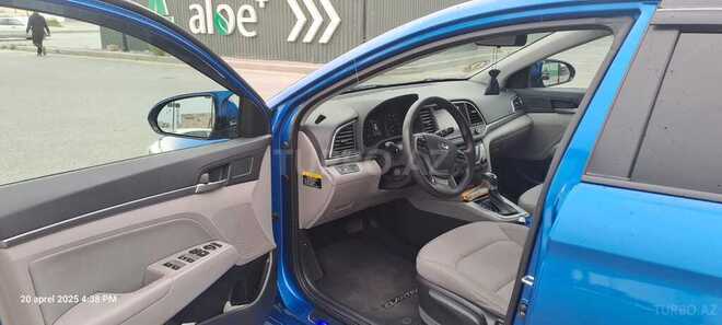 Hyundai Elantra 2018, 150,000 km - 2.0 л - Bakı