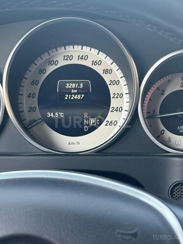 Mercedes E 250 4MATIC 2015, 212,000 km - 2.2 l - Bakı