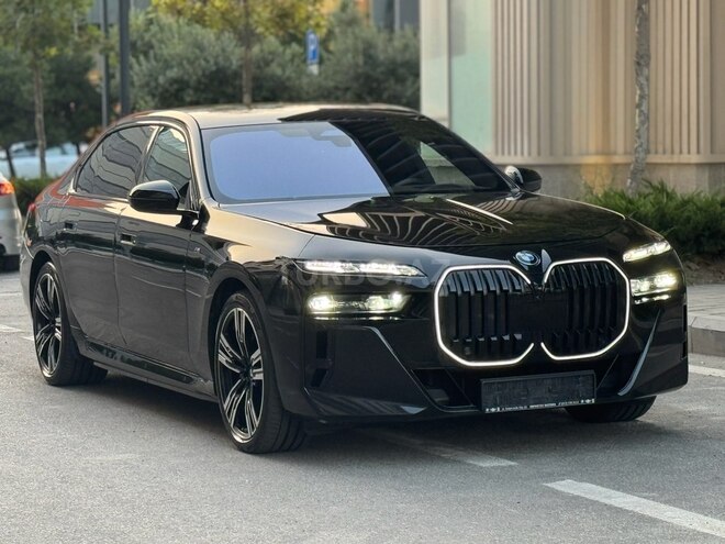 BMW 750e xDrive 2024, 28,000 km - 3.0 л - Bakı