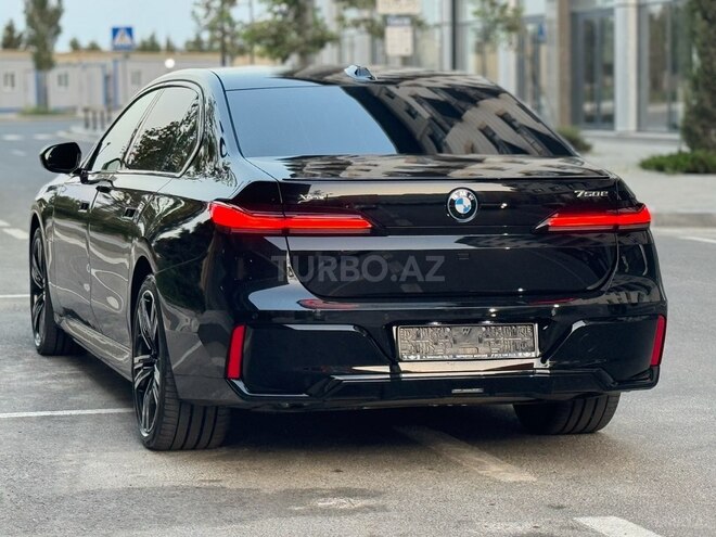 BMW 750e xDrive 2024, 28,000 km - 3.0 л - Bakı