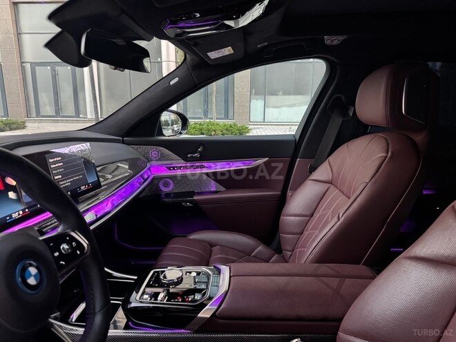 BMW 750e xDrive 2024, 28,000 km - 3.0 л - Bakı