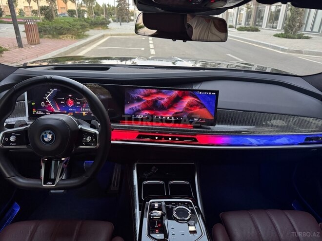 BMW 750e xDrive 2024, 28,000 km - 3.0 л - Bakı