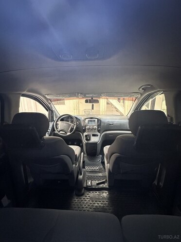 Hyundai H-1 2010, 220,000 km - 2.5 l - Bakı