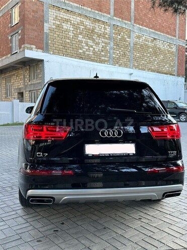 Audi Q7 2017, 75,000 km - 2.0 l - Bakı