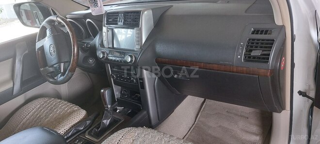 Toyota Land Cruiser Prado 2012, 94,000 km - 2.7 л - Şirvan