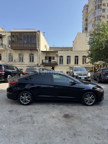 Hyundai Elantra 2016, 241,402 km - 2.0 л - Bakı