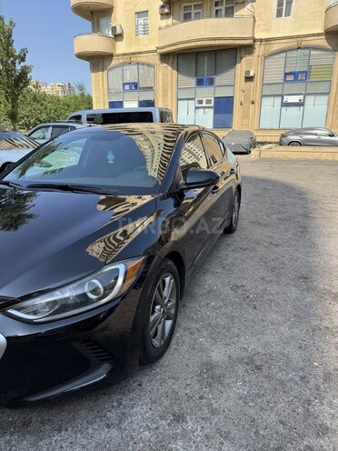 Hyundai Elantra 2016, 241,402 km - 2.0 л - Bakı