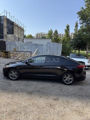 Hyundai Elantra 2016, 241,402 km - 2.0 л - Bakı