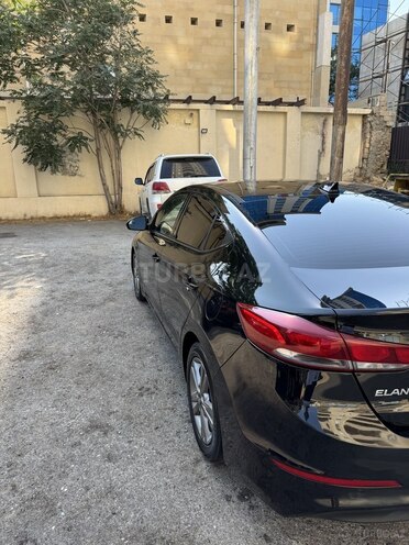 Hyundai Elantra 2016, 241,402 km - 2.0 л - Bakı