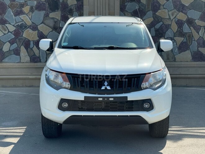 Mitsubishi L200 2019, 177,000 km - 2.4 l - Bakı