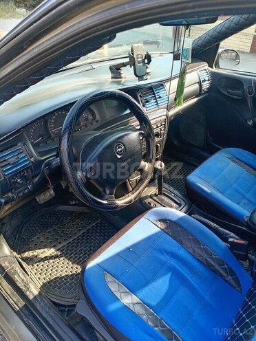 Opel Vectra 1996, 214,500 km - 1.8 l - Xudat