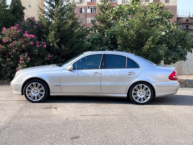 Mercedes E 240 2002, 195,000 km - 2.6 l - Bakı