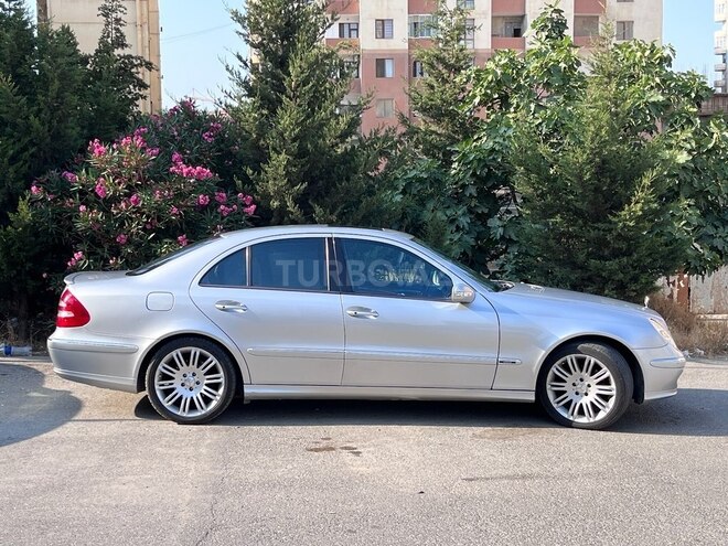 Mercedes E 240 2002, 195,000 km - 2.6 l - Bakı