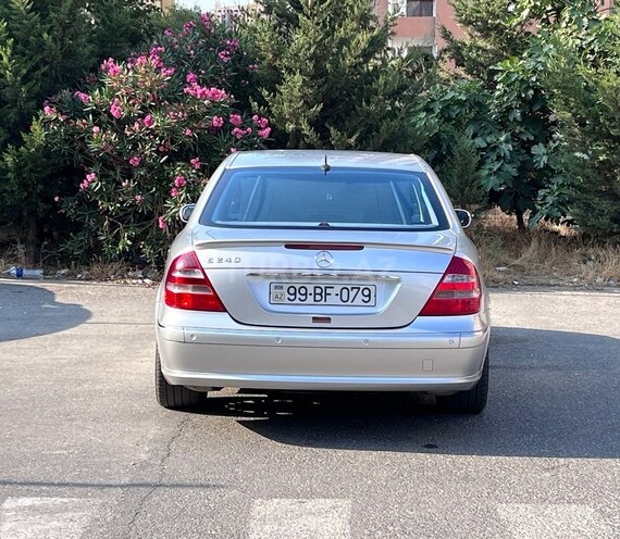 Mercedes E 240 2002, 195,000 km - 2.6 l - Bakı
