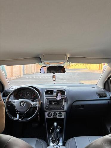 Volkswagen Polo 2019, 110,834 km - 1.6 l - Bakı