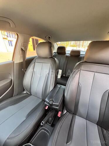 Volkswagen Polo 2019, 110,834 km - 1.6 l - Bakı