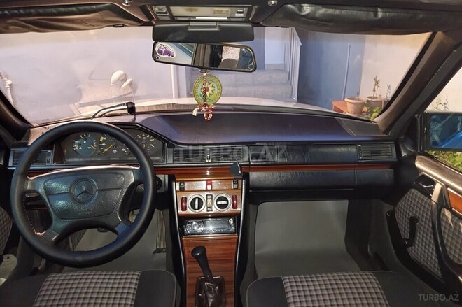 Mercedes 200 1994, 900,000 km - 2.0 л - Bakı