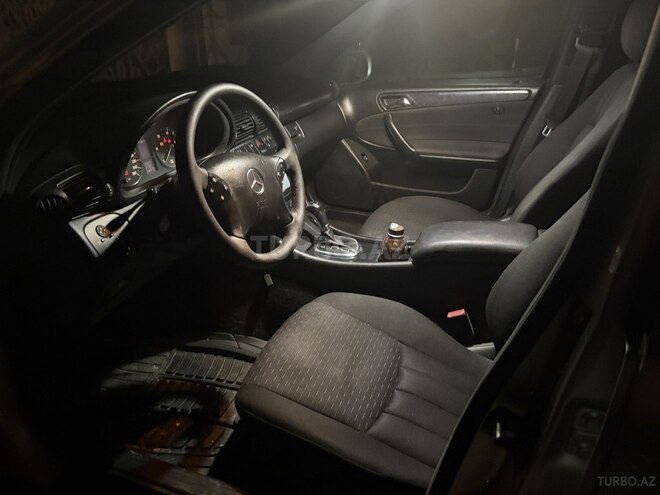 Mercedes C 220 d 2005, 562,500 km - 2.2 l - Bakı