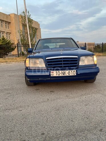 Mercedes E 220 1994, 100,000 km - 2.0 l - Bakı