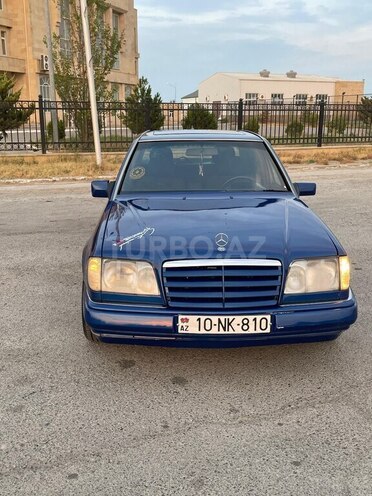 Mercedes E 220 1994, 100,000 km - 2.0 l - Bakı