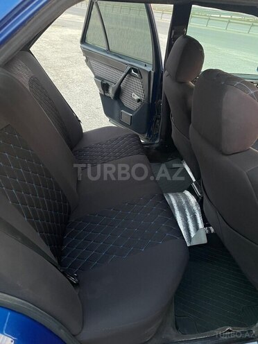 Mercedes E 220 1994, 100,000 km - 2.0 l - Bakı