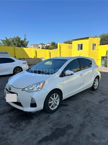 Toyota Prius C 2012, 250,000 km - 1.5 l - Bakı